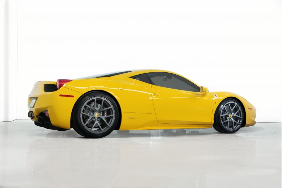  Ferrari 458 Italia VS-130 by Vorsteiner 2012 года  (фото 9 из 14)